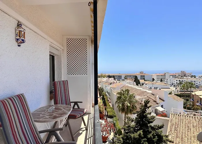 Capri Sunset Casasol 内尔哈